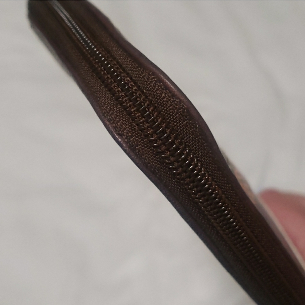 Fossil Leather Zip Around Patchwork Wristlet - image 7